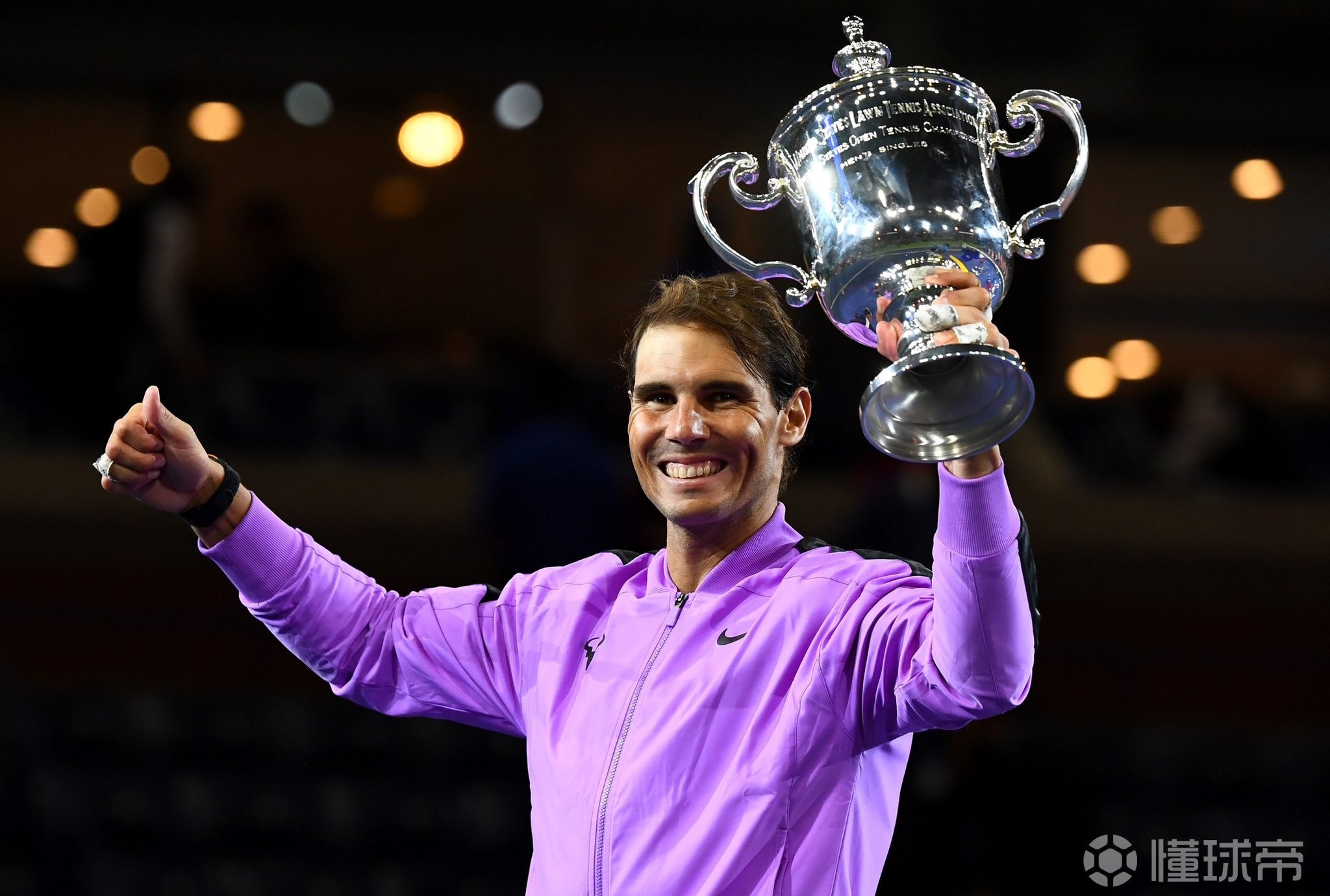 关于世界网球队爆冷英国网球队，纳达尔统治全场的信息