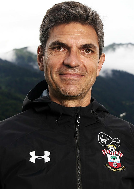 九游娱乐网站-关于莱昂内斯队员团结一心，全力备战比赛的信息