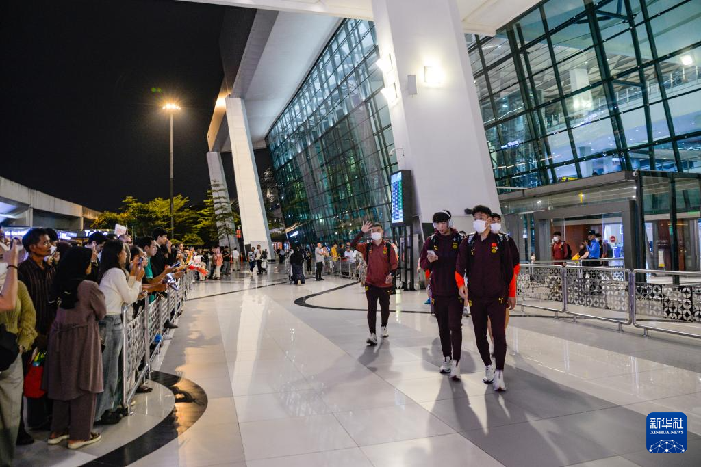 九游VIP-国际足球巨星抵达亚洲备战世界杯