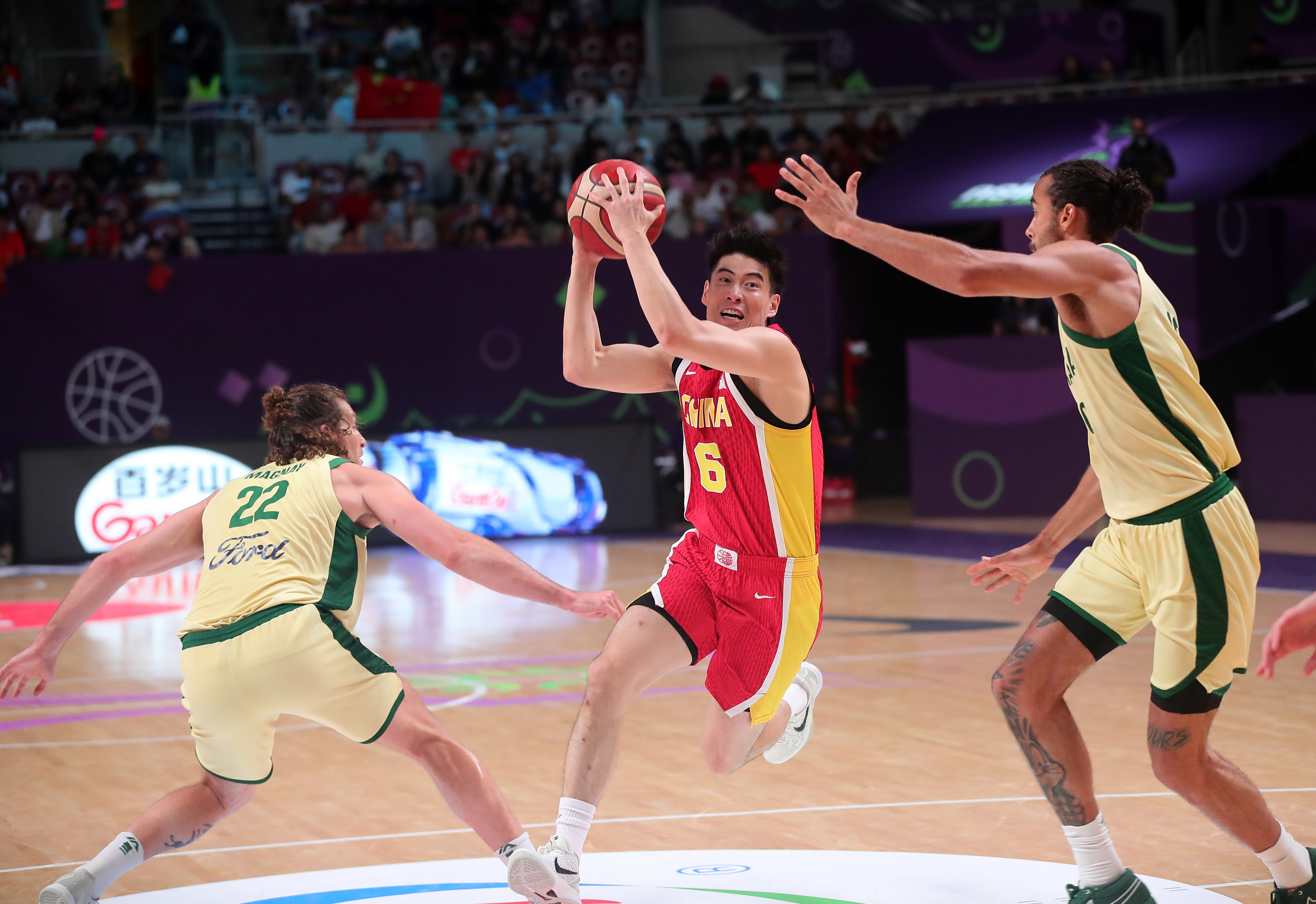 九游中国-中国男子篮球联赛精彩瞬间回放感动无数观众