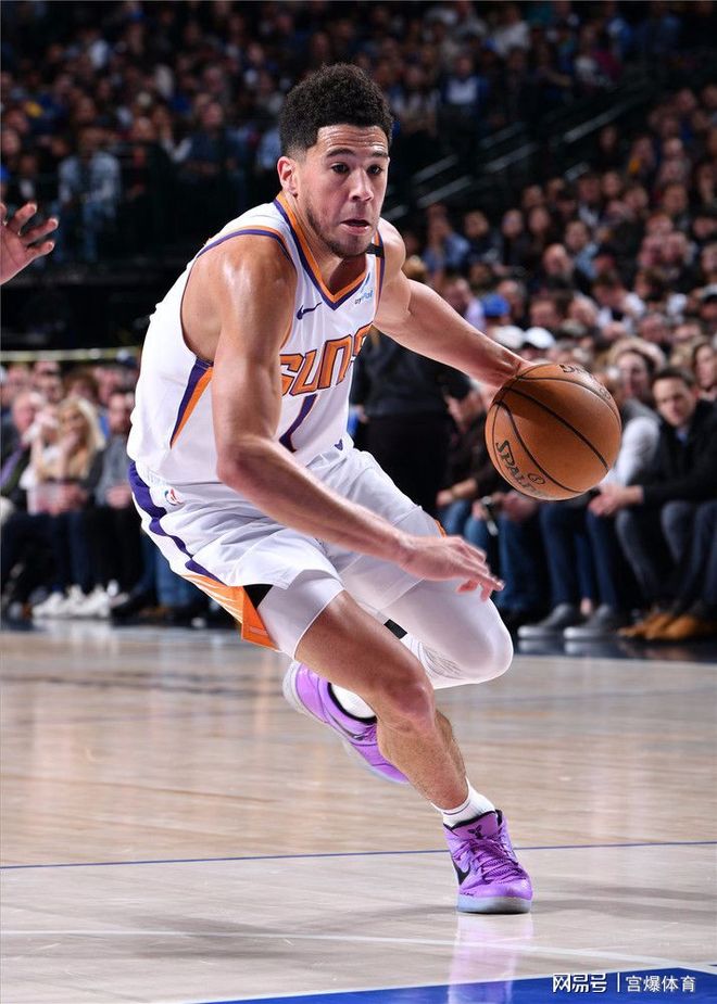 九游中国-包含赫塔菲主场稳住局面，豪取三分的词条