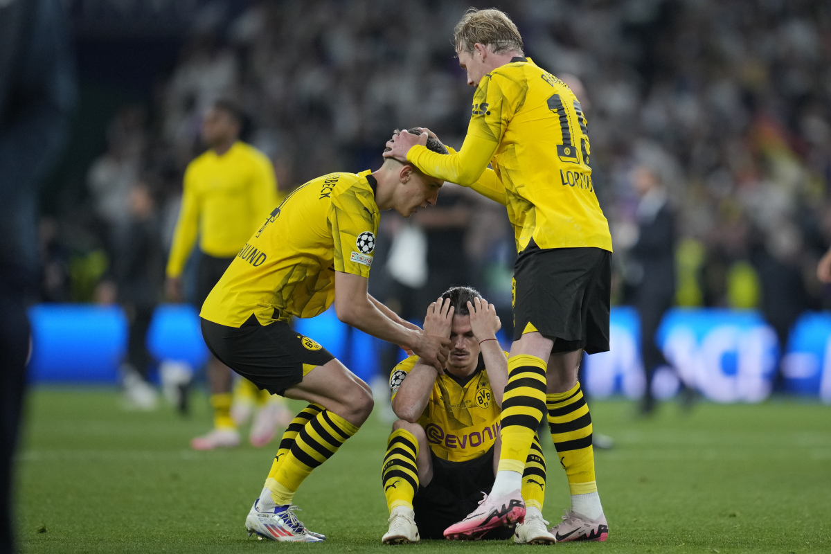 包含多特蒙德连胜上演，排名节节攀升的词条