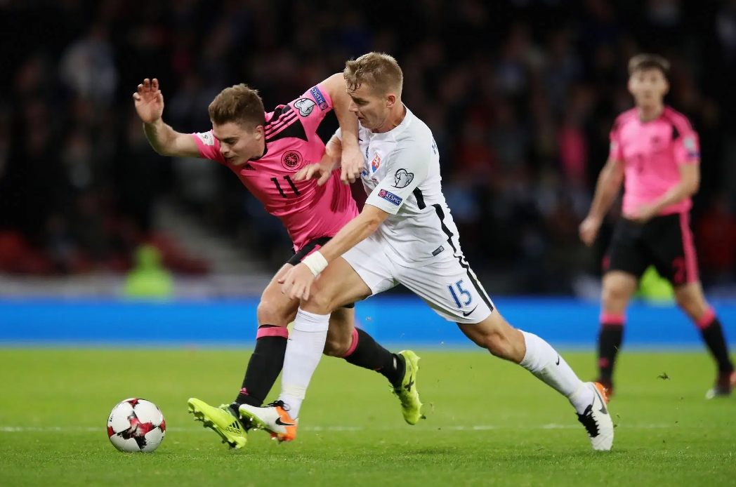 斯洛伐克队实力击败对手，晋级到强