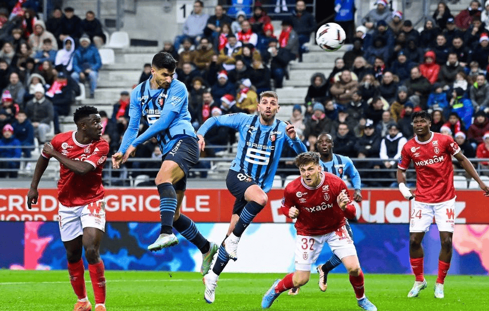 九游体育直播-包含第戎客场不敌斯特拉斯堡，遭遇失利的词条