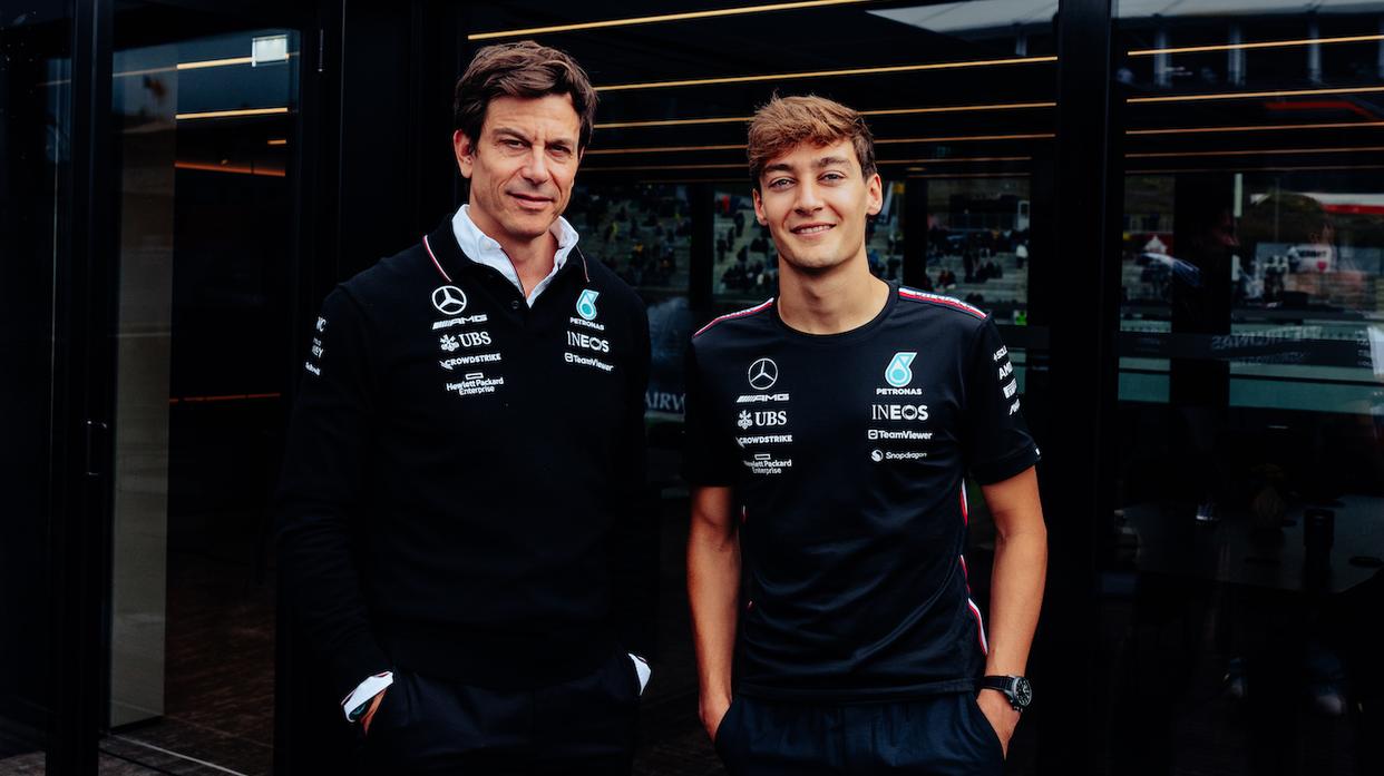 九游体育官方入口-包含红牛二队轻取雷诺车队，拉塞尔状态火热的词条