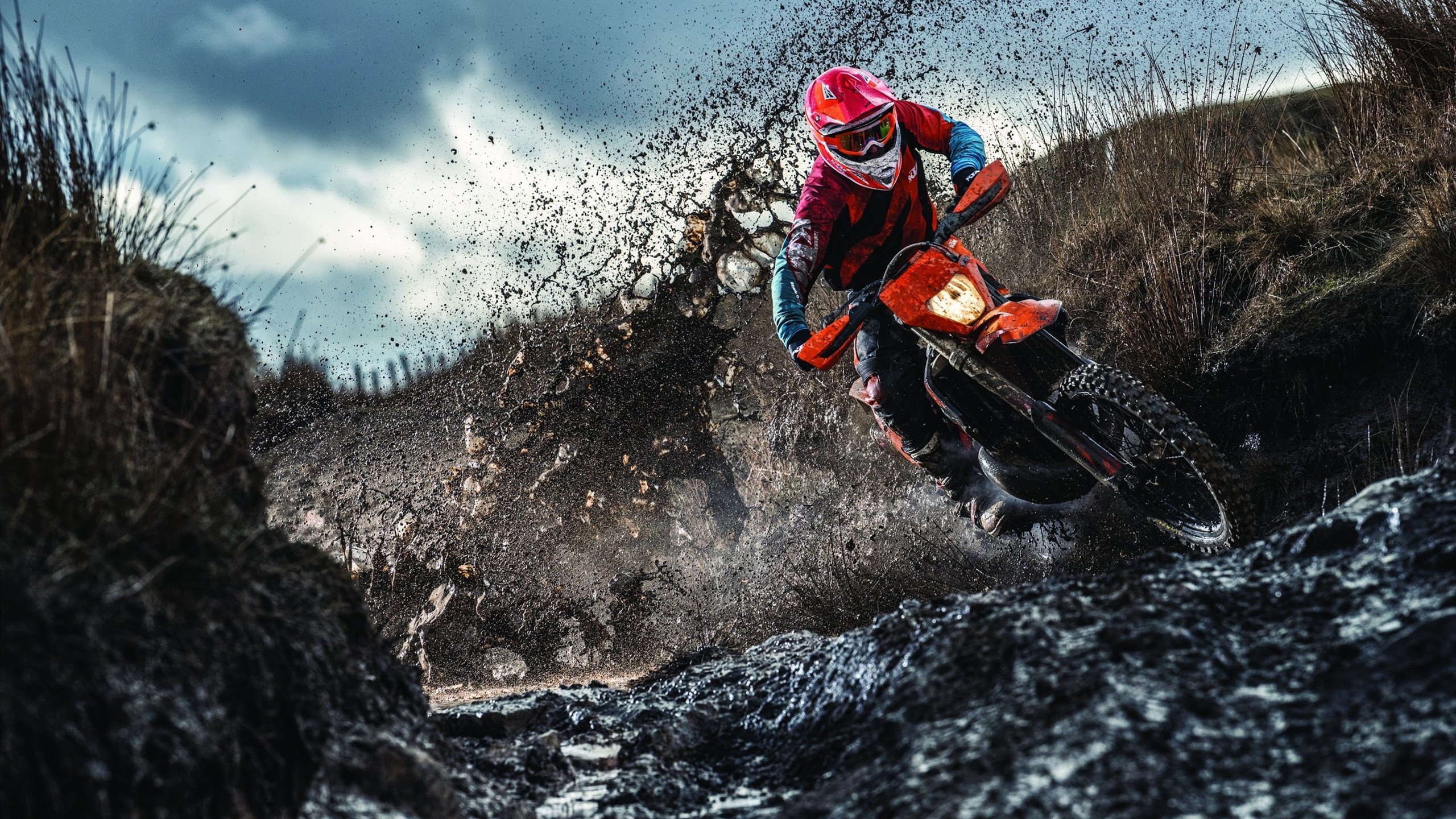 雷霆淘汰赛过关勇士,锡安成为关键先生